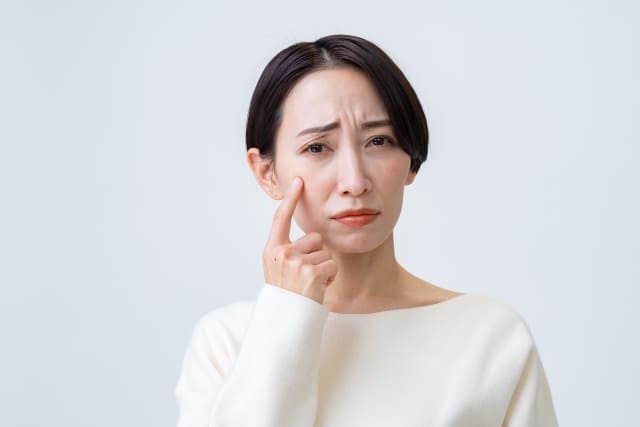 肌荒れに効くツボ・写真1